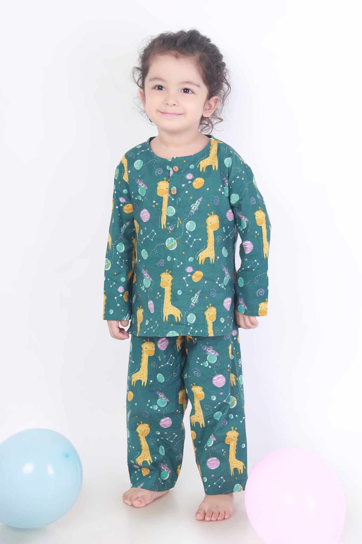 green giraffe print cotton kurta pajama nightsuit for kids