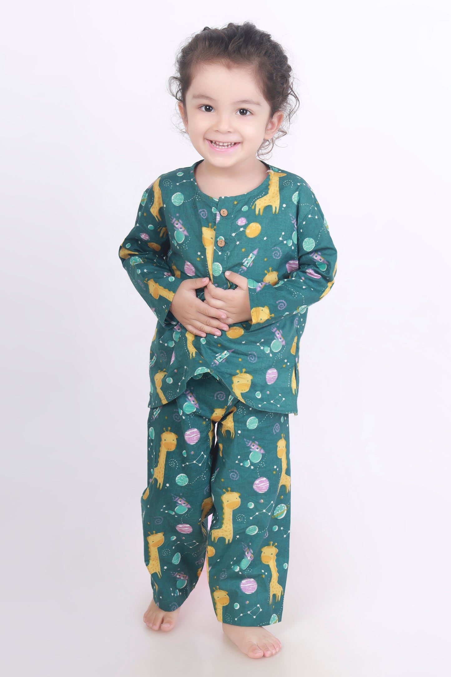 green giraffe print cotton kurta pajama nightsuit for kids