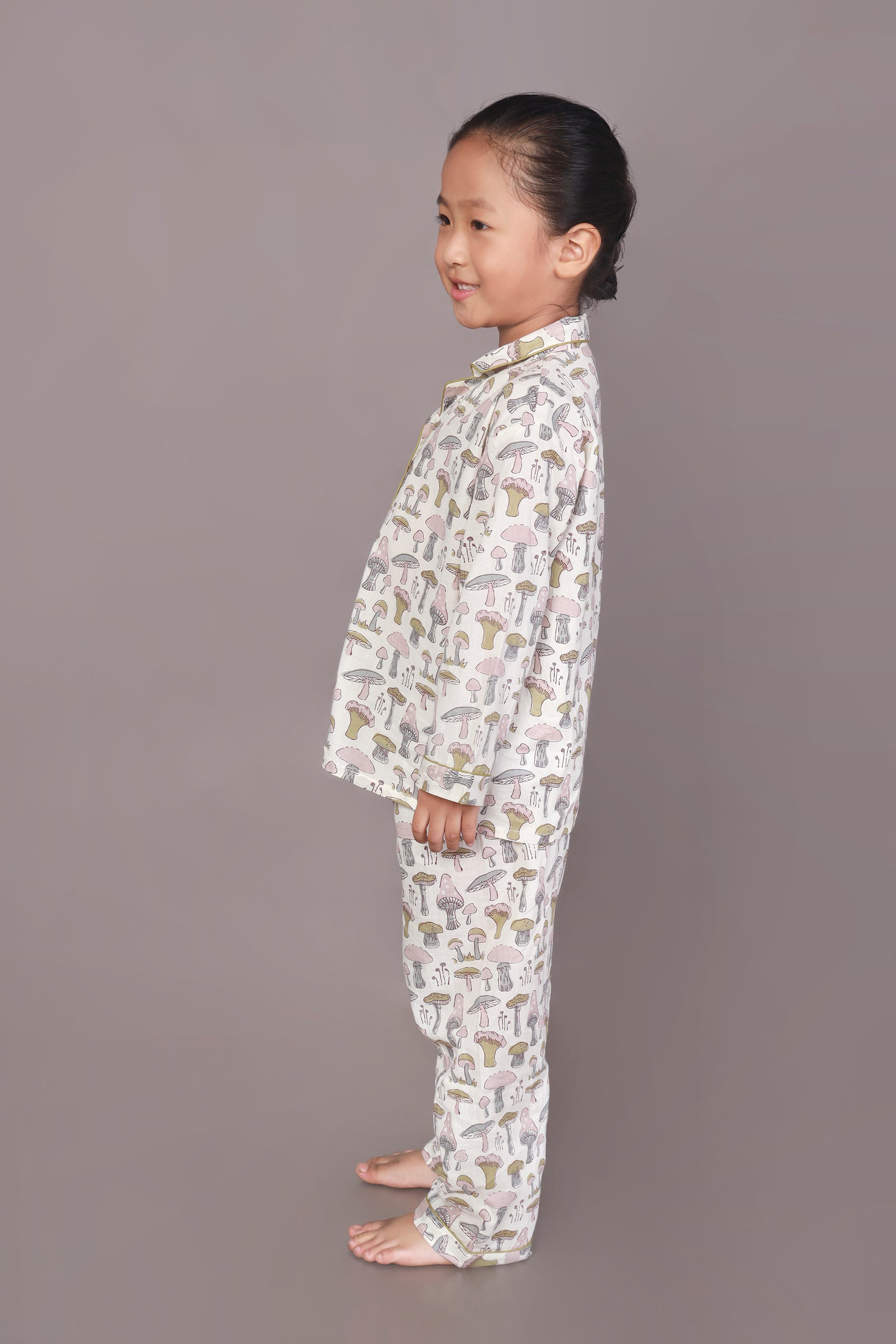 Kids Cotton White Mushroom Print Shirt & Pyjama Unisex Nightsuit