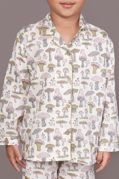 Kids Cotton White Mushroom Print Shirt & Pyjama Unisex Nightsuit