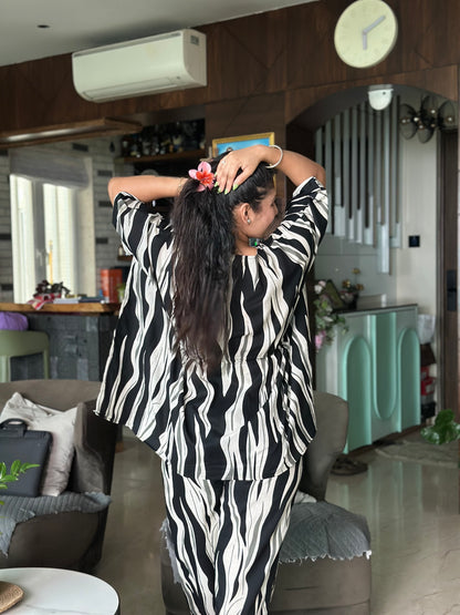 Black & White Abstract Print Cotton Kaftan Set