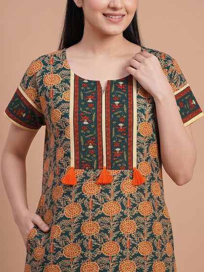 Women_blue_orange floral_nightgown_nighty_maternity_maternity_ close up 