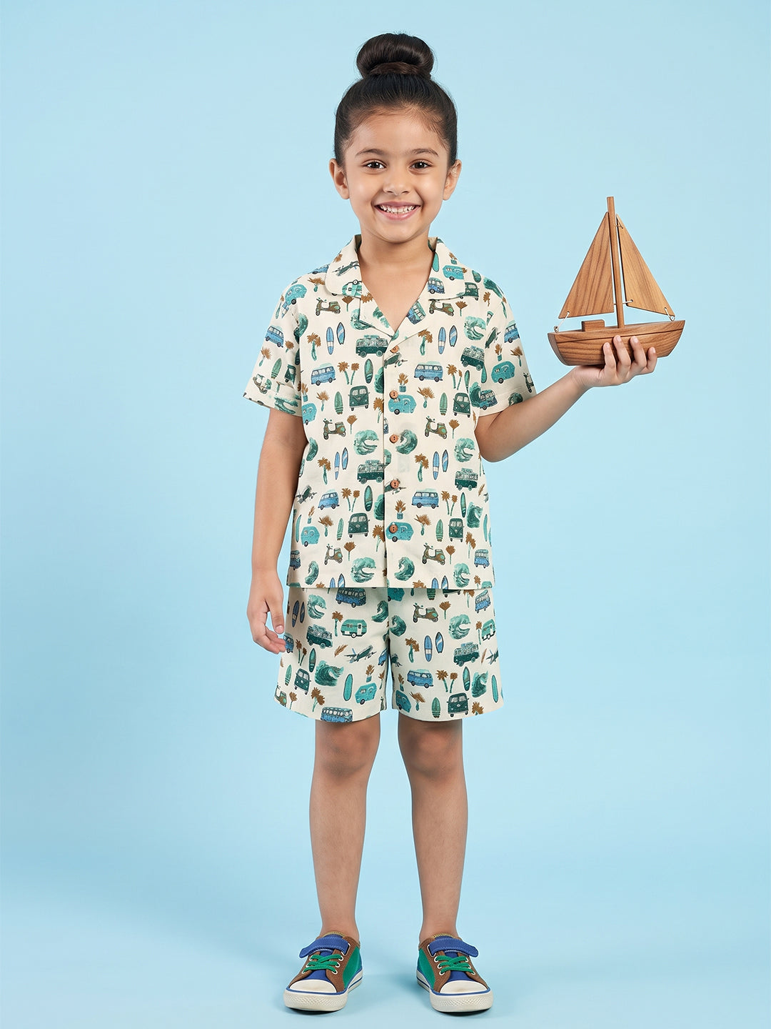 front ways shorts set 